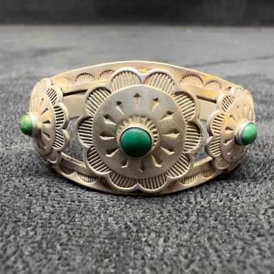 Sterling Silver Green Agate Cuff Bracelet Maisels Albuquerque Native American Style Floral Accents. 