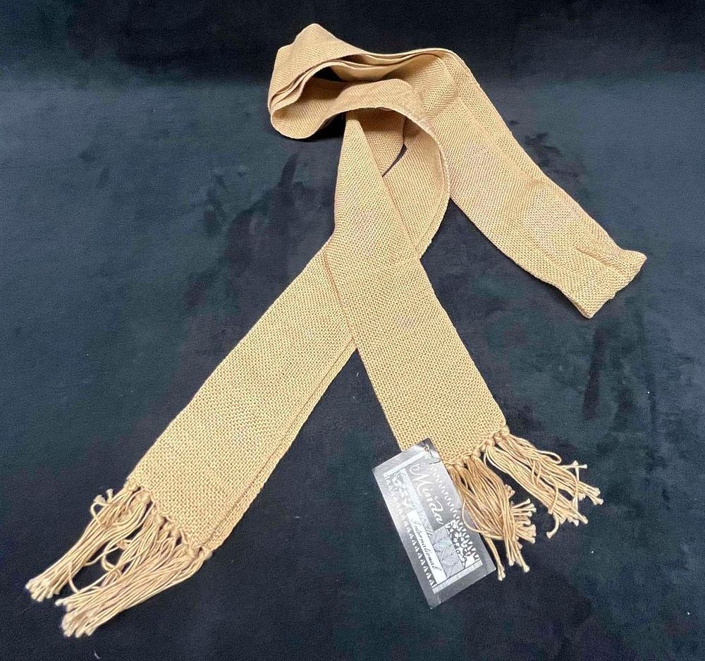 Lot 457: Minda International Limited Editions Scarf