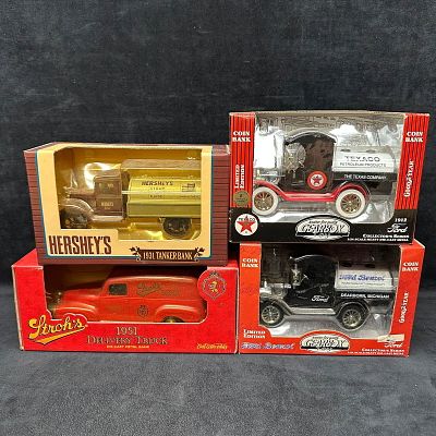 Die-Cast Coin Banks and Trucks Hershey Stroh Texaco Ford 1:24 Scale. Set of four collectible 