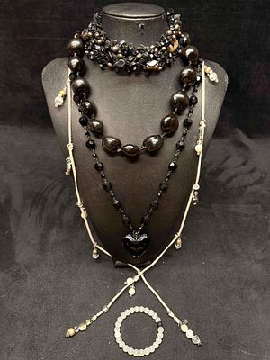 5pc Glossy Black Tonka Bean Themed Mixed Costume Jewelry Lot. This lot contains 5 pieces of 