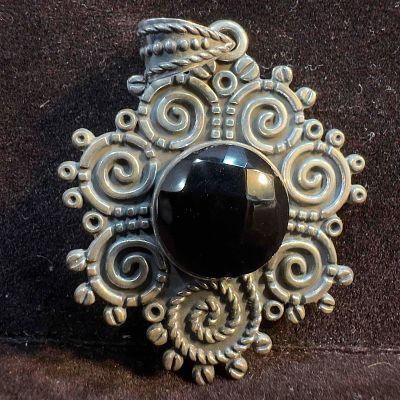 Black Onyx Faceted Bezel Stone 925 Mexico Sterling Silver Pendant. This item is in good 