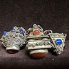 Etruscan Revival Style Multi Colored Gemstone Charm Bracelet L90. This item is in good pre-owned Image - 3