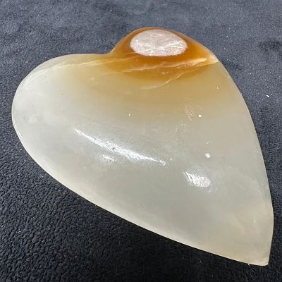 Large Polished Onyx Heart Stone Natural Brown and Cream Crystal Display Paper Weight. Beautiful 