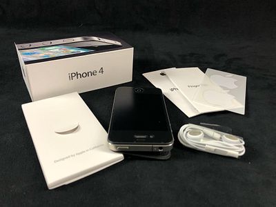 iPhone 4 Black 32GB 2010 Earphones. iPhone 4 Black 32GB 2010 has no known cracks or chips to 