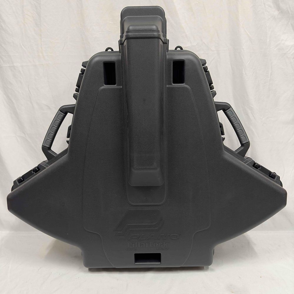 Lot 157: Plano Manta Hard Crossbow Case Black 1133