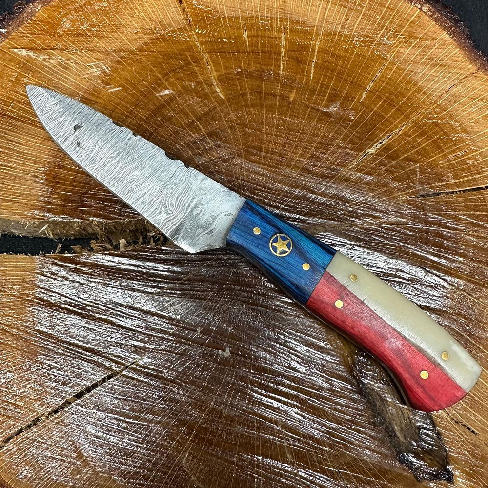 Lot 243: MHS Cutlery Fixed Blade Knife Red White and Blue American Themed Handle P80
