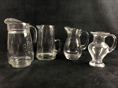 A Mixed Lot Of 4 Clear Glass Serving Water Liquid Pitcher Flower Vase Denizh Curvy Tall Pinch 