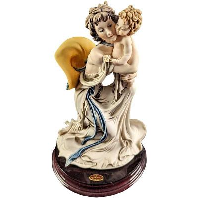 Giuseppe Armani Baby Mine Statue Open Edition Baby Mine" Giuseppe Armani Statue. The figurine 