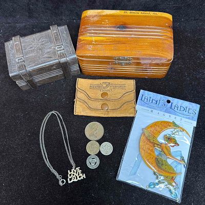 Vintage Mixed Lot Wooden Trinket Boxes 1933 Chicago Century of Progress Wallet Foreign Coins & More
