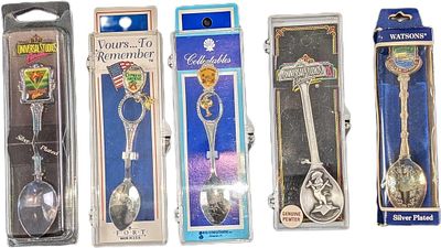 5 Florida Universal Souvenir Pewter & Silver Spoons. This lot includes: 
(1) Universal Studios 