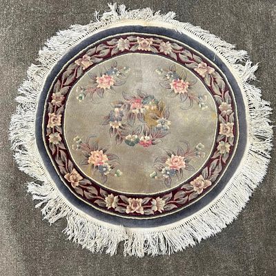 39" Round Oriental Rug in Tan W/ Flowers Vintage round oriental rug with pink flowers in tan. 