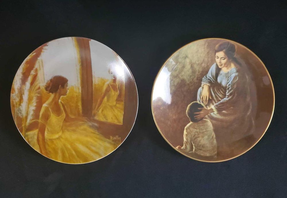 Lot 483: Reverie and Dear Child Decorative Plates Spencer Bentleg