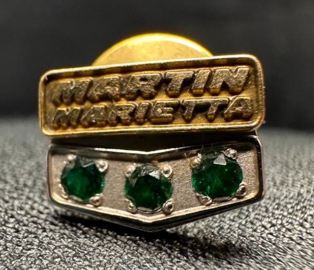 Lot 457: 14k Gold Emerald Martin Marietta Service Pin
