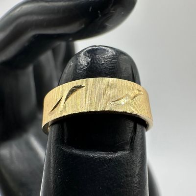 FC 14K Yellow Gold Textured Stylized Etched Design. This item is in good pre-owned, previously 