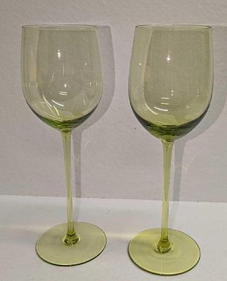 2 Vintage 8" Green Glass Wine Glasses B. Each is approx 2 3/4" x 2 3/4" x 8 1/2" and the total 