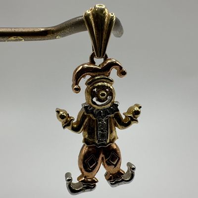 14K Rose Yellow Gold Moveable Jester Clown Pendant Accent Diamond. This item is in good 
