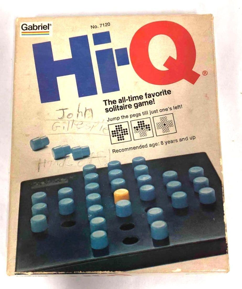 Lot 466: Vintage Hi-Q Solitaire Game