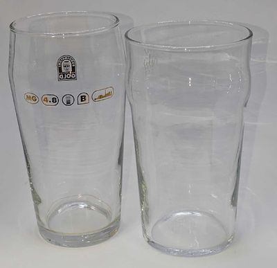Boddingtons And Arcoroc Glass Pint Glasses. Boddingtons And Arcoroc Glass Pint Glasses. This 