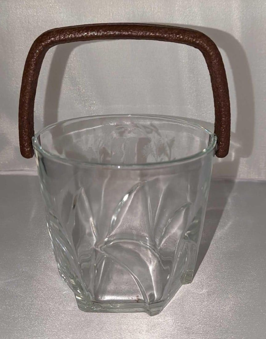 Lot 468: Vintage French Glass Ice Bucket