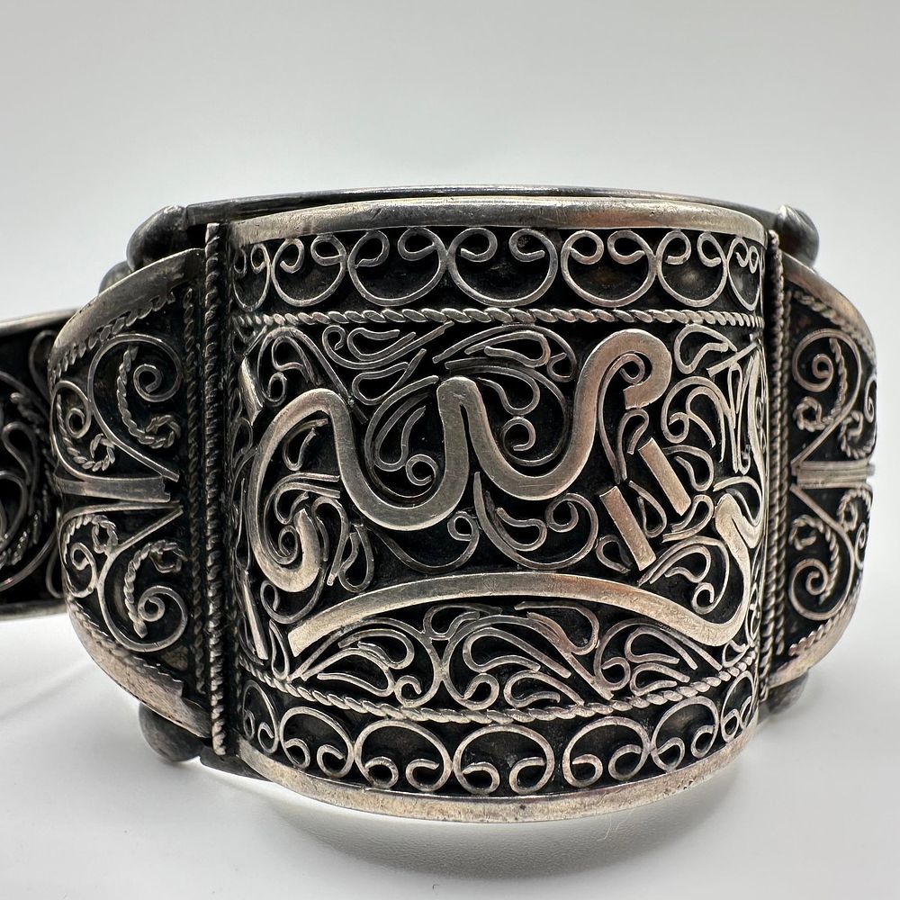Lot 456: Arabic Script Inscription Hinged Bracelet Tribal Ethnic Style Design