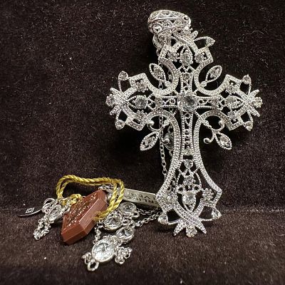 Sterling Silver Alexandra Gem CZ Accent Filigree Cross Necklace V89. This item is in good 