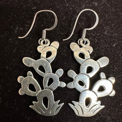 Cactus Succulent Plant Sterling 925 Dangle Earrings L19. This item is in good pre-owned 