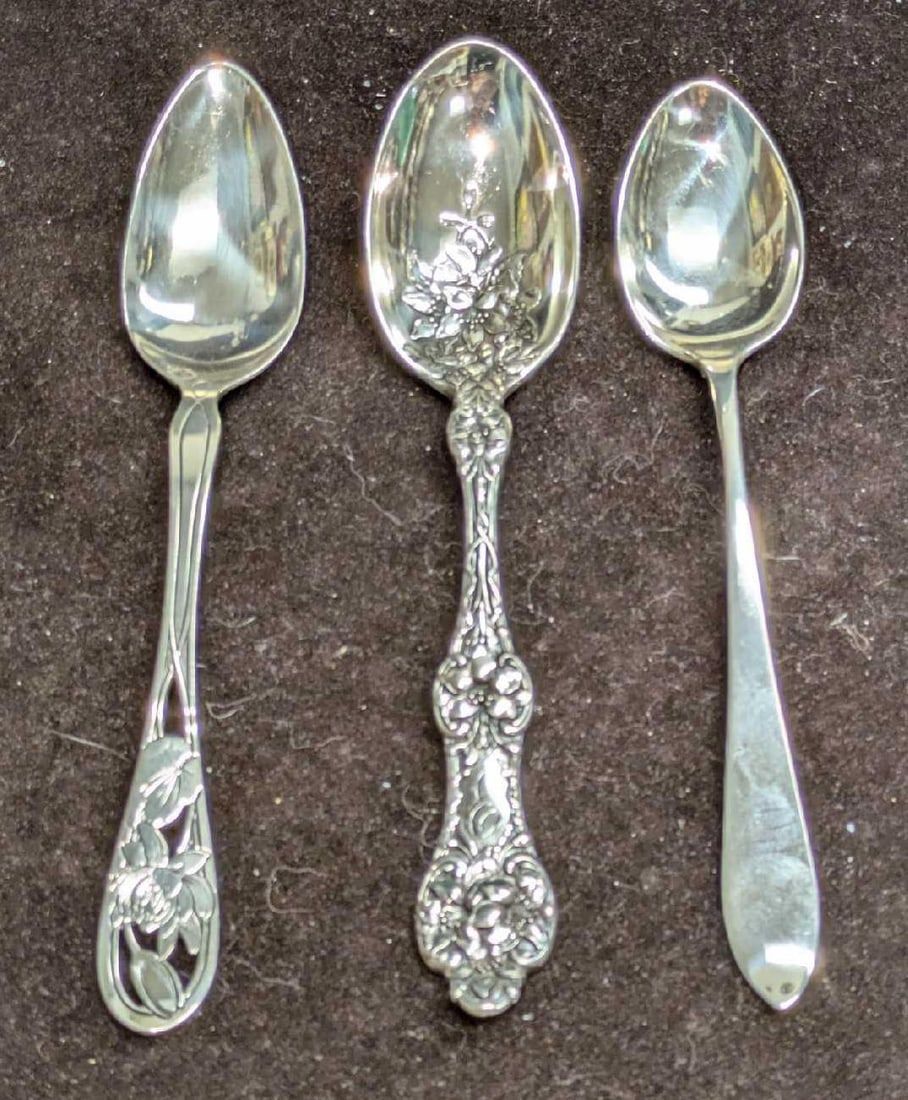 3 Vintage Sterling Silver Floral Spoons. This lot includes: 
(1) Floral Pattern Sterling Silver 