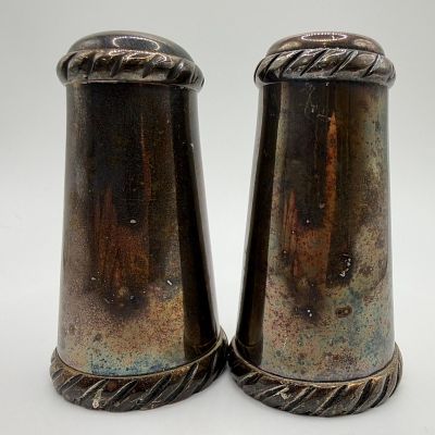 Silverplate Salt and Pepper Shaker Set with Liners Made in India. Vintage silverplate salt and 
