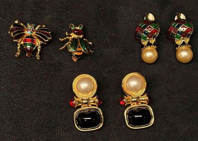 Joan Rivers Enamel Insect Brooches and Clip-On Earrings Group 4pc I. Joan Rivers costume jewelry 