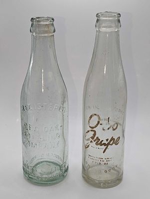 2 Vintage O-So Grape Red Oak Bottling Company Glass Bottles. 2 Vintage O-So Grape Red Oak 