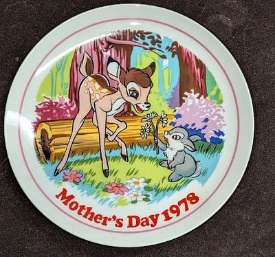 Schmid Disney Mother's Day 1978 Bambi Plate. The ceramic plate has a hook on the back for easy 