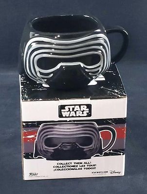 Kylo Ren Star Wars Funko Pop Ceramic Mug E. Kylo Ren Star Wars Funko Pop Ceramic Mug. The mug is 