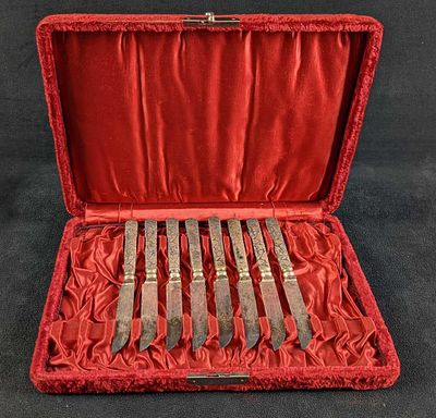 Antique Cutlery Silver-Plated Meriden Cutlery Co This is a set of 8 Meriden Cutlery Co. fruit 