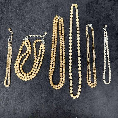 Costume Jewelry Necklaces Faux Pearl Beaded Set of Six. Costume Jewelry Necklace Set Various 