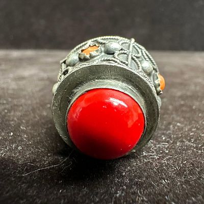 Silver Charm Scrollwork Art Deco Design Red Stone V1. This item is in good pre-owned, previously 