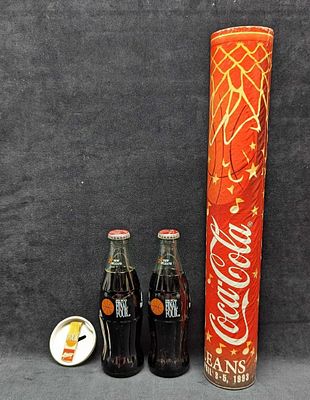 Coca Cola 1993 New Orleans Basketball Tube. This tube comes with: 
(1) 1993 NCCA Final Four 