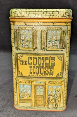 Vintage Cheinco Industries Cookie House Theme Tin. From 1979. Is approx 4 3/4" x 6" x 8 3/4" 