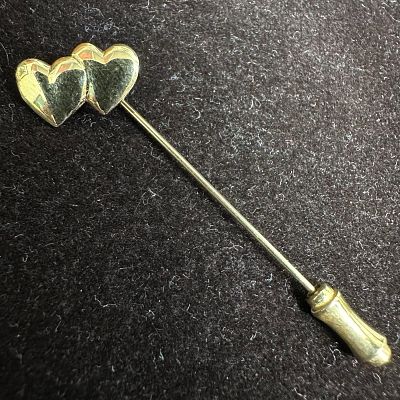 Double Heart Stick Pin 14K Yellow Gold. This item is in good pre-owned, previously 