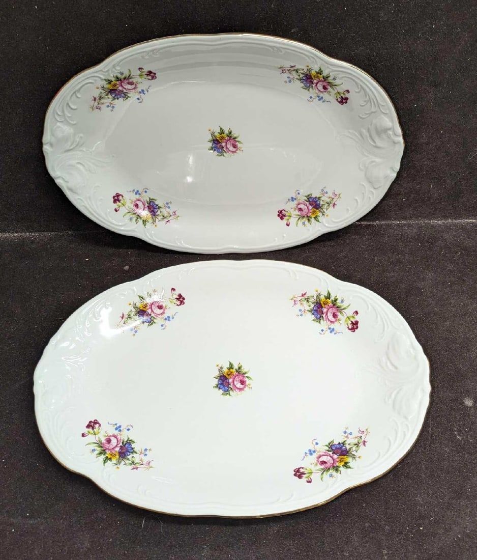 Lot 264: 2 Retired Royal Kent RKT6 13" Oval Serving Platters B