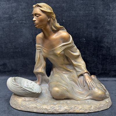 Austin Productions Shimmering Sea Sculpture Female Figure With Shell Dish. Decorative sculpture 