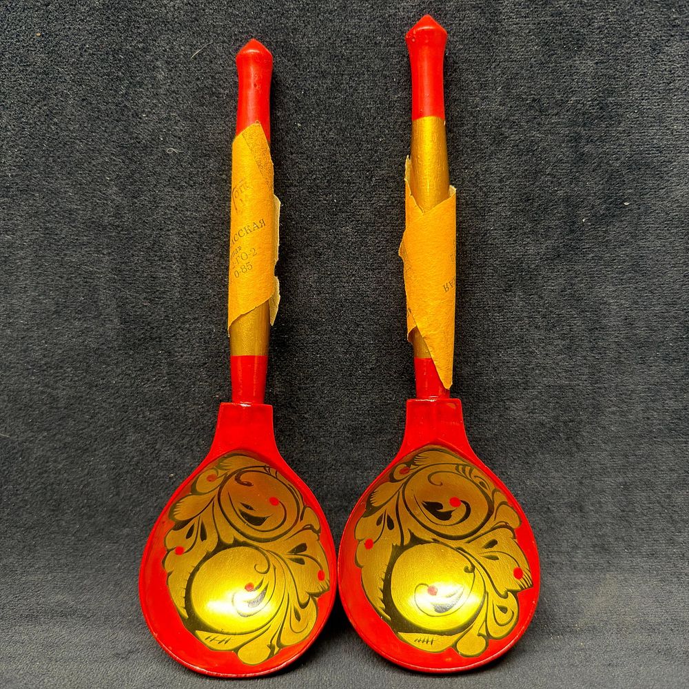Lot 381: Khokhloma Russian Folk Art Style Hand Painted Wooden Spoon Set USSR