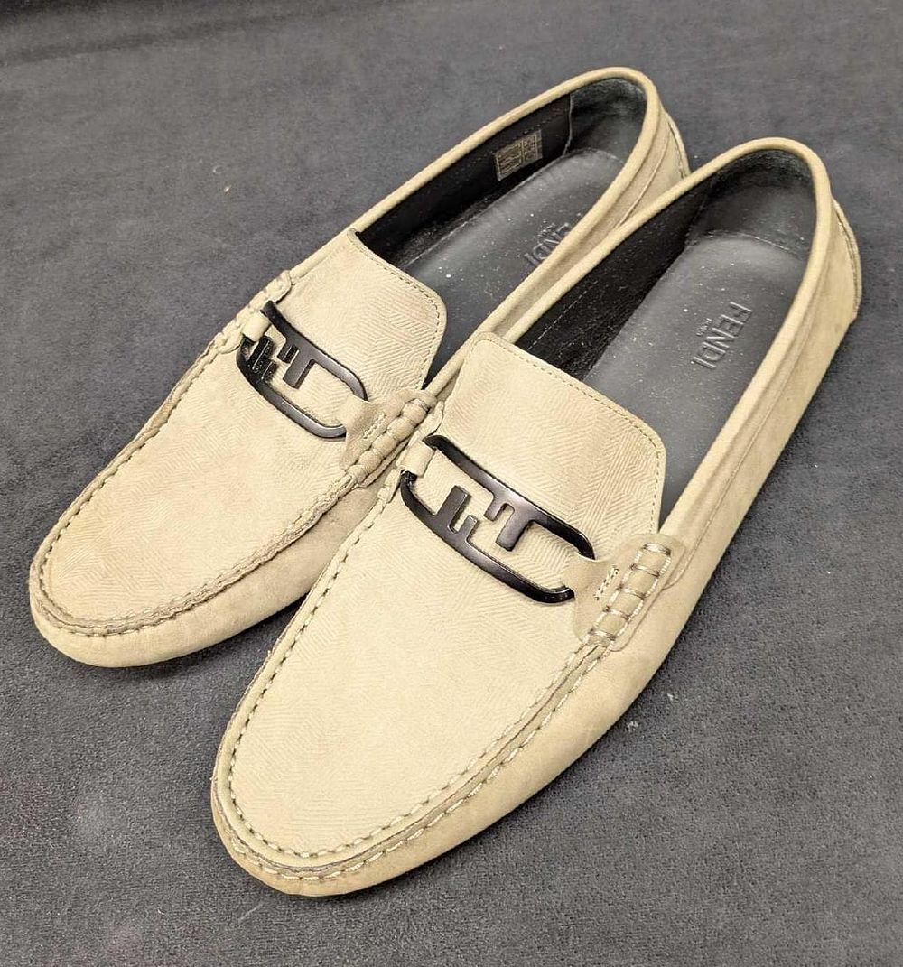 Lot 406: Fendi Italian O-Lock Logo Suede Loafers Mens 9