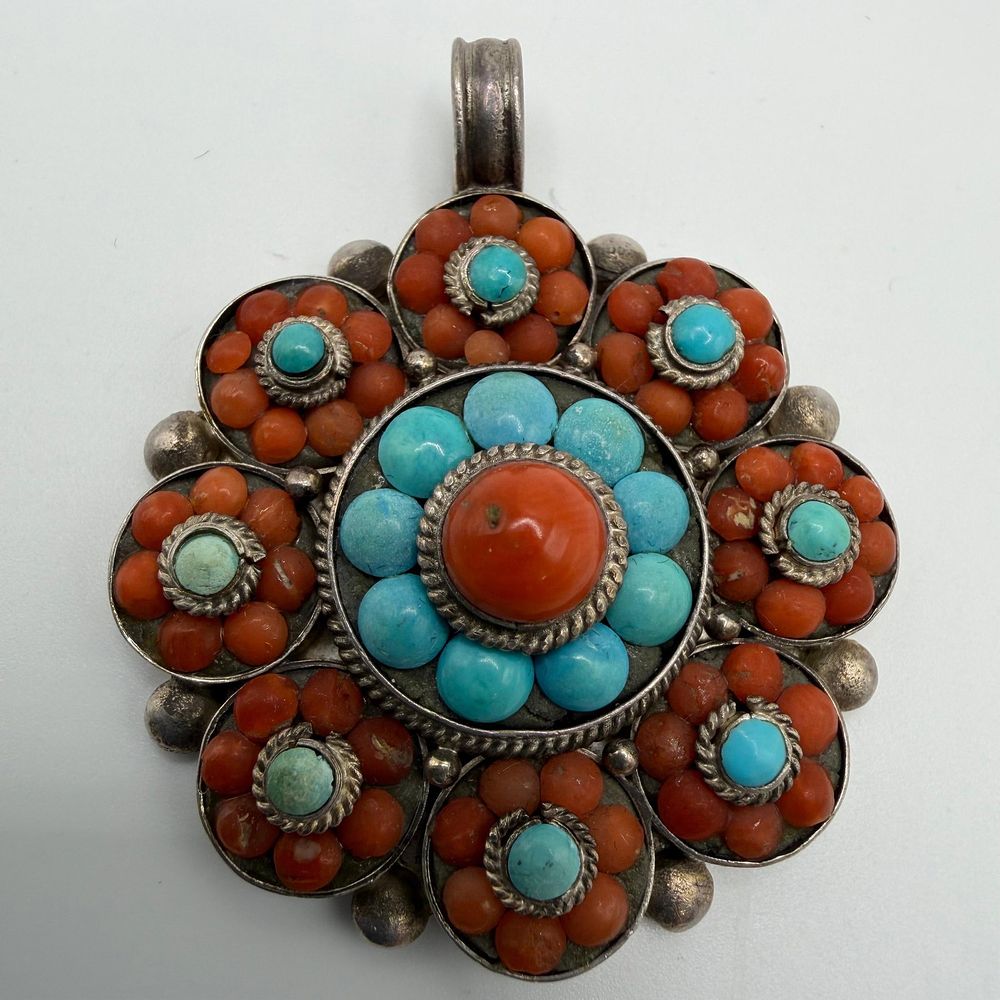Lot 476: Southwestern Navajo Style Turquoise Red Coral Cluster Sterling Pendant ER1