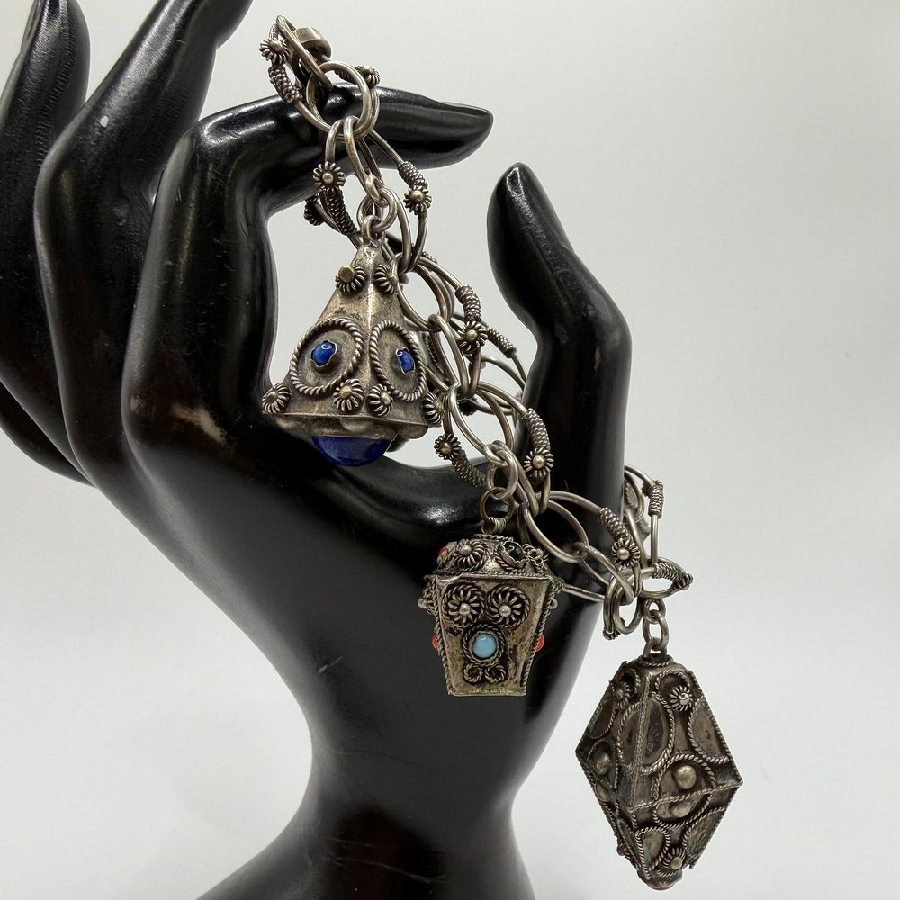 Lot 4: Glass Faux Stone Cabochons 800 Silver Bracelet Five Charms ER57