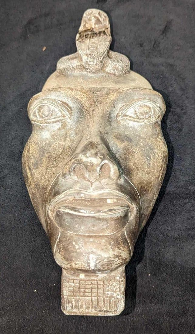 Lot 8: Vintage Egyptian Style Resin Figurine