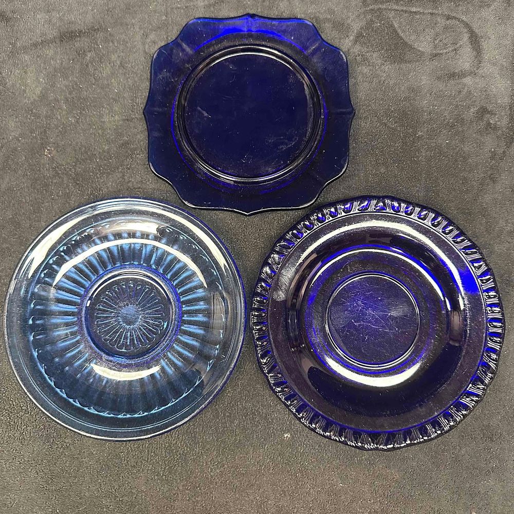 Lot 106: Cobalt and Light Blue Plate Dish Set Small Plates