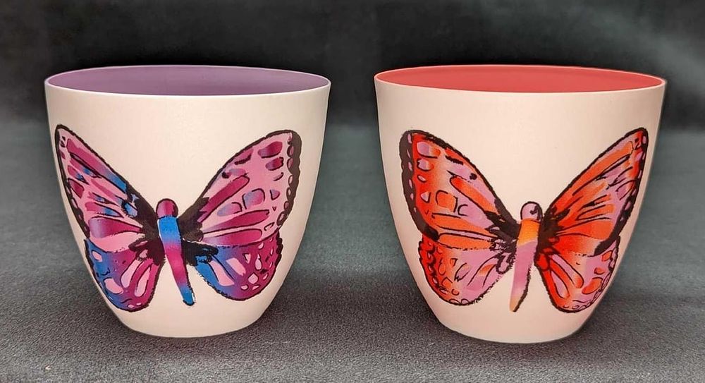 Lot 161: PartyLite Butterflies Porcelain Tealight Pair