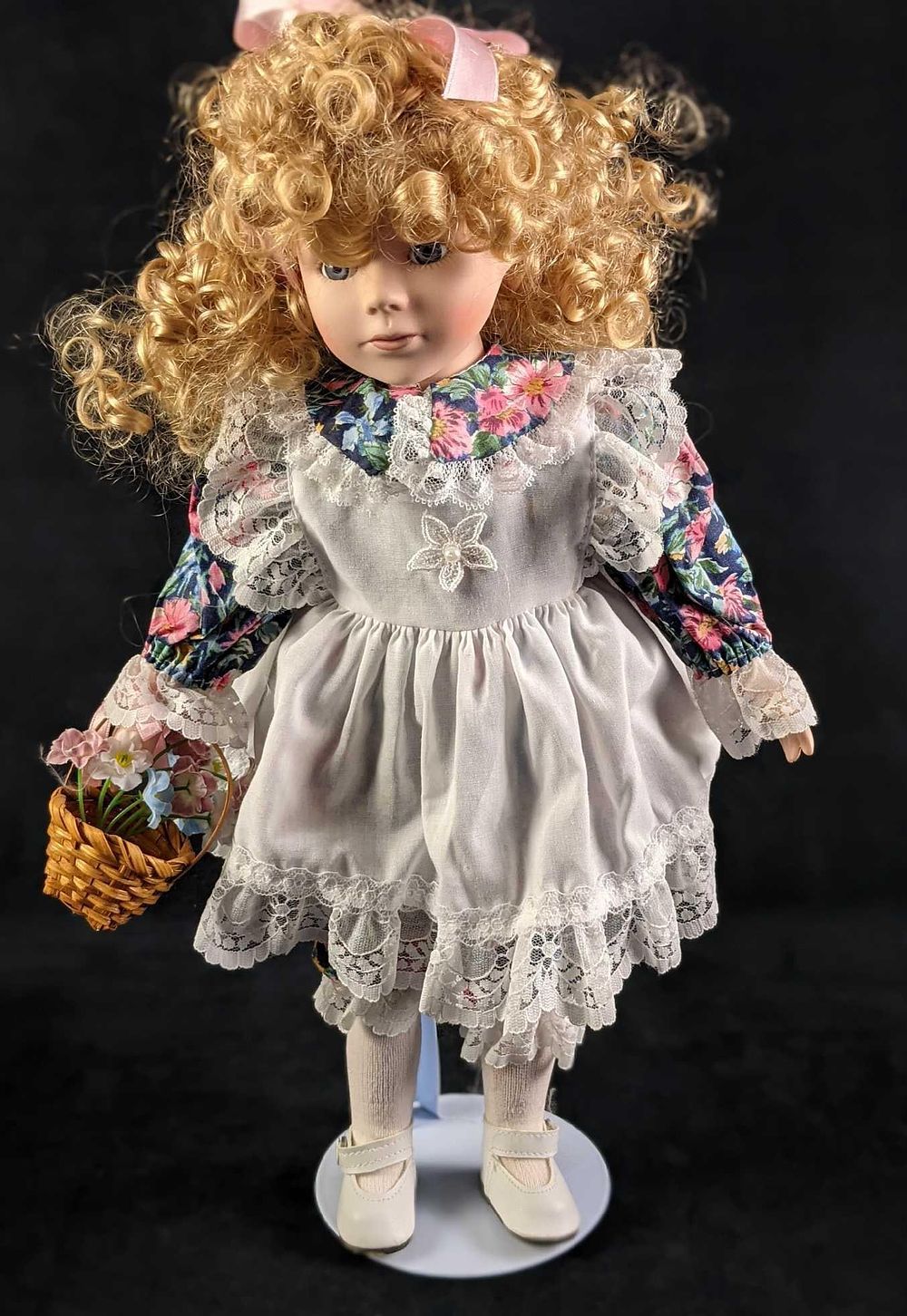 Lot 195: Porcelain Young Curly Hair Blonde Girl With Basket
