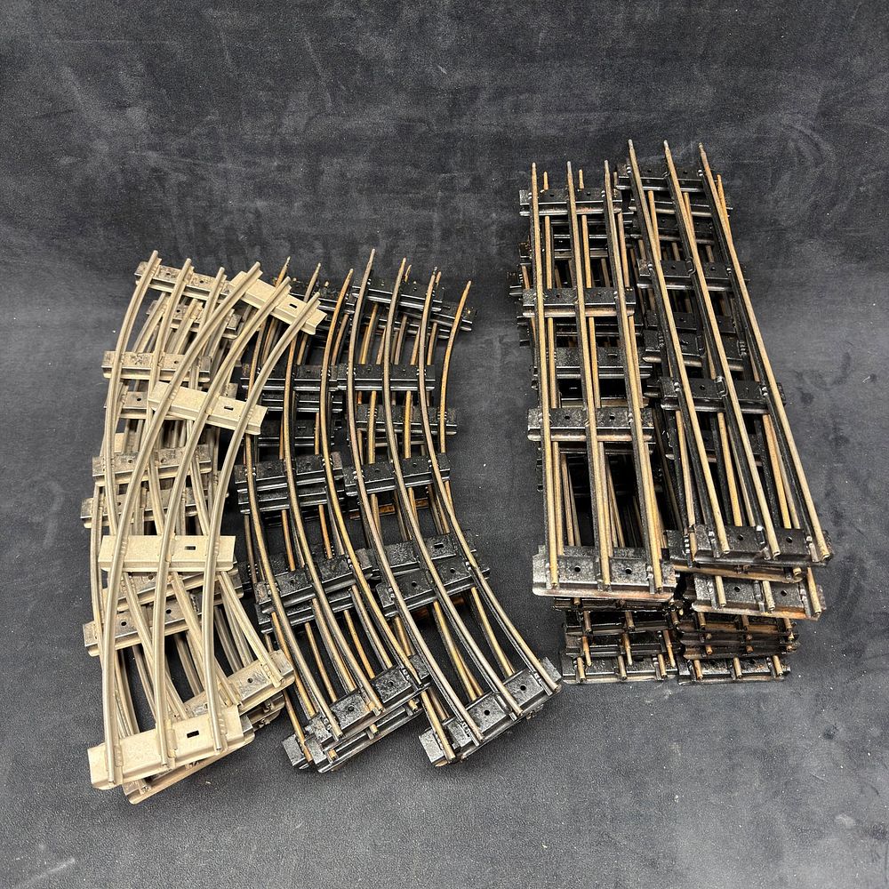 Lot 239: American Flyer S Gauge Model Train Track Lot Straight and Curved