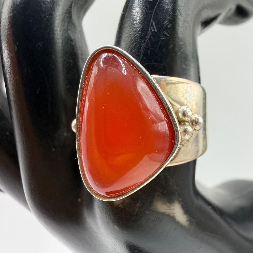 Lot 298: Carnelian Orange Tear Drop Shape Sterling Silver Ring AB46